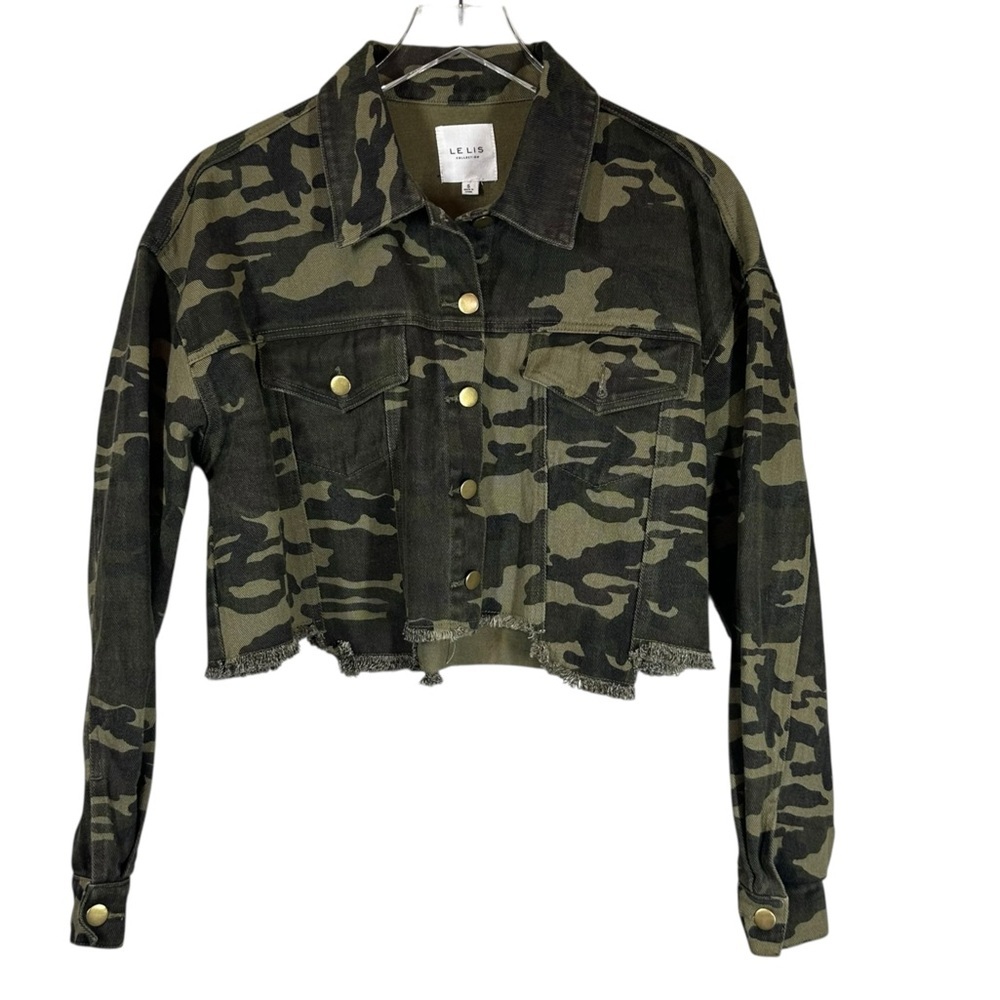 LELIS Women's Small Camouflaged Trucker Jacket Raw Step Cropped Hem